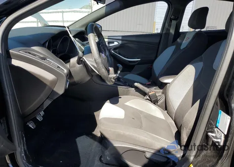 2016 Ford Focus St from USA, damaged, VIN 1FADP3L9XGL382772